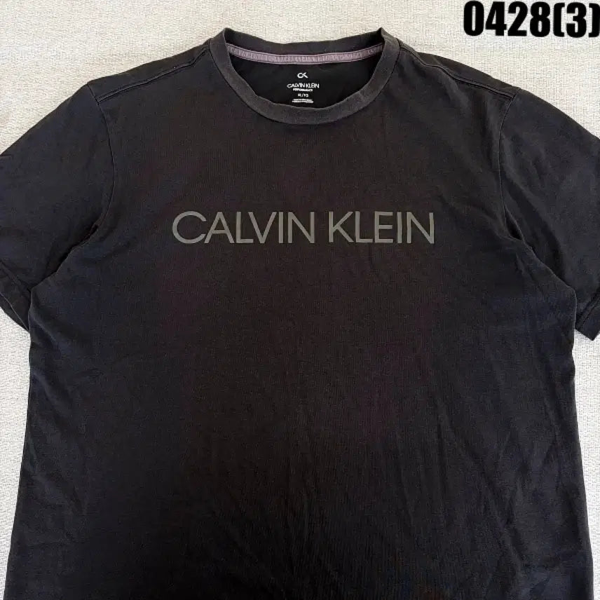 [BUNJANG] Calvin Klein Black Short Sleeve T-shirt XL / 캘빈클라인 블랙 반팔 티셔츠 XL  0428(3)