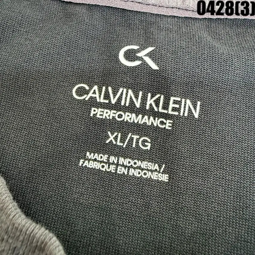 [BUNJANG] Calvin Klein Black Short Sleeve T-shirt XL / 캘빈클라인 블랙 반팔 티셔츠 XL  0428(3)