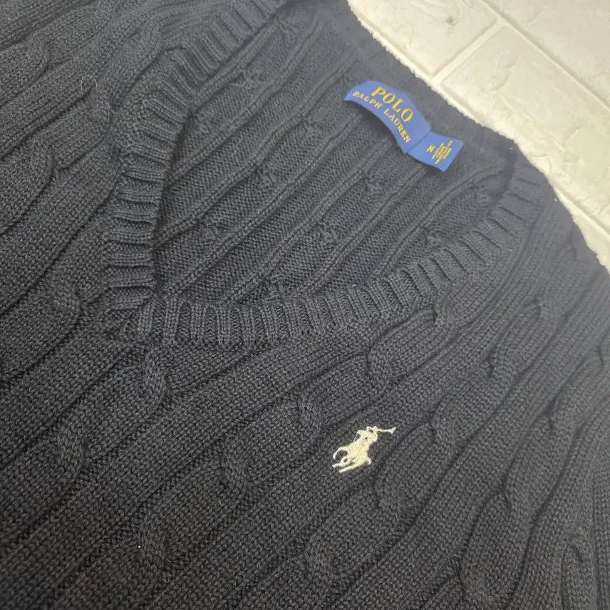 [BUNJANG] Polo Ralph Lauren Black V-neck Knit Sweater / 폴로 랄프로렌 블랙 브이넥 니트