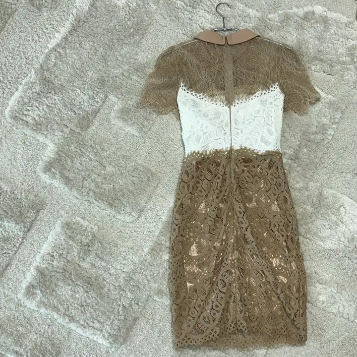 [BUNJANG] Beige Lace Mini Dress / 미니 레이스 배색 원피스 베이지
