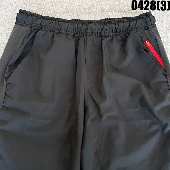 [BUNJANG] Puma Black Shorts Red Point S / 푸마 블랙 반바지 레드포인트 S  0428(3)