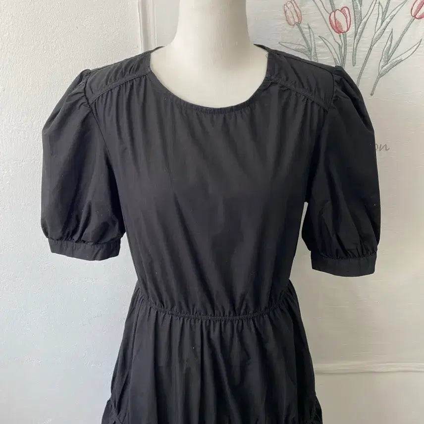 [BUNJANG] 8 Seconds Shirred Mini Dress with Puff Sleeves / 에잇세컨즈 셔링 미니 원피스 반팔 퍼프