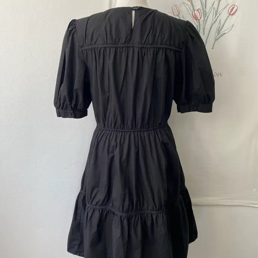 [BUNJANG] 8 Seconds Shirred Mini Dress with Puff Sleeves / 에잇세컨즈 셔링 미니 원피스 반팔 퍼프