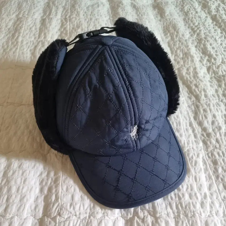 [BUNJANG] Quilted Earflap Cap with Fur Trim / 퀼팅 이어플랩 Fur 트리밍 모자