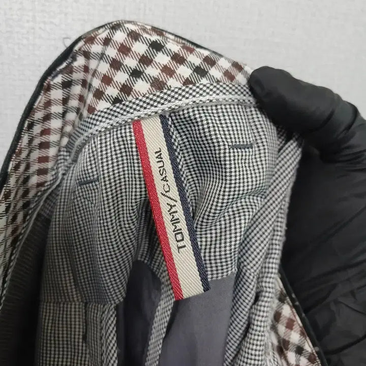 [BUNJANG] Tommy Hilfiger Checkered Slacks / 타미힐피거 체크 바지
