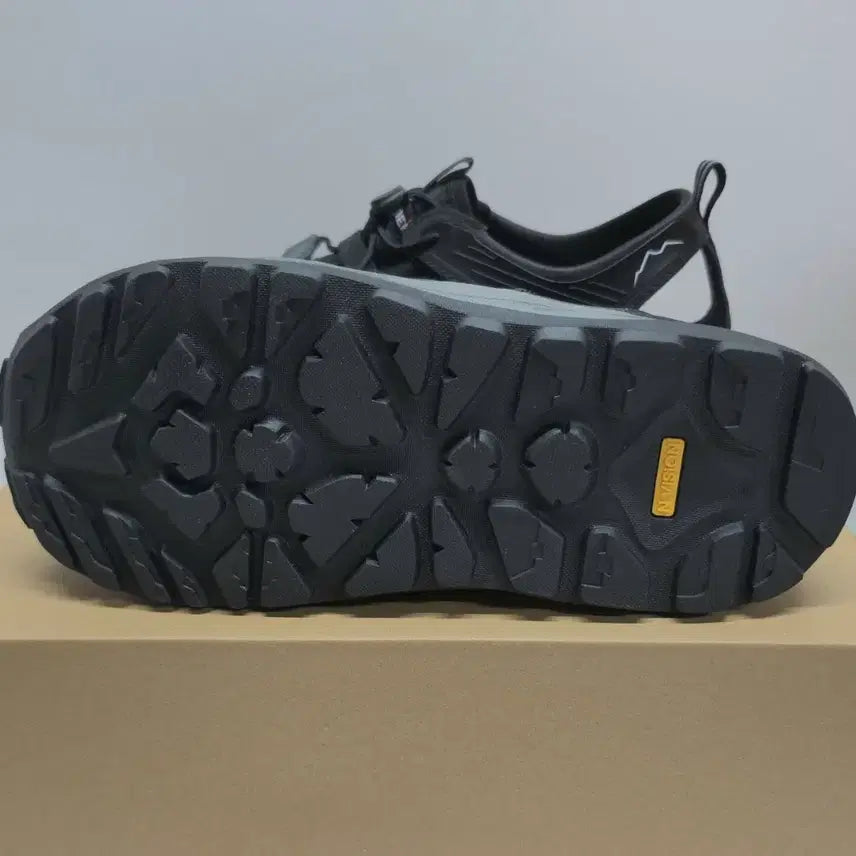 [BUNJANG] Nepa Hiking Sandals Black 255 / 새상품 네파 등산 샌들 블랙 255