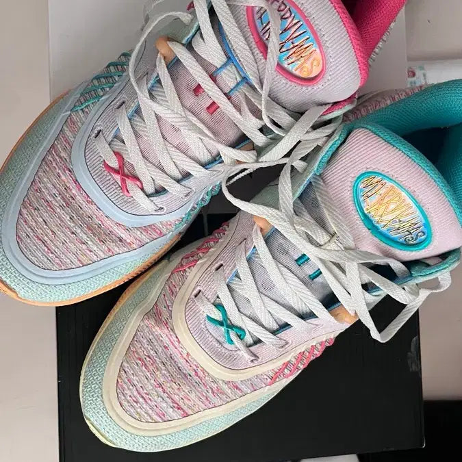 [BUNJANG] ANTA KT10 Christmas Edition Basketball Shoes / [260] 안타 kt10 크리스마스
