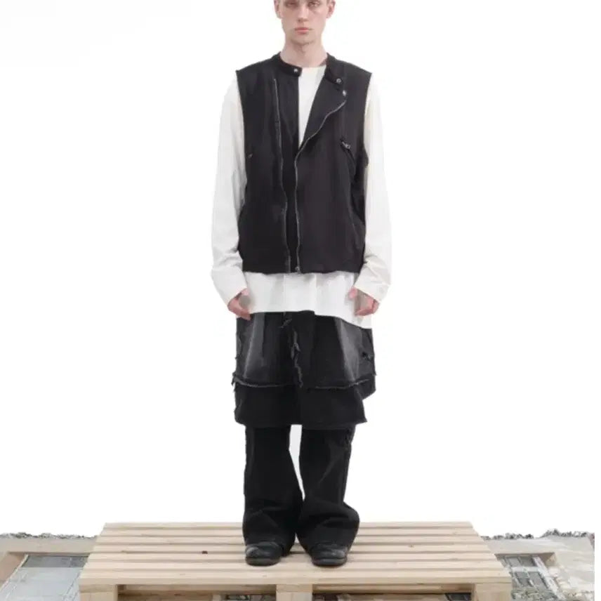 [BUNJANG] Ecrason Wave Rider Vest [Black] / 에크라손 베스트 WAVE RIDER VEST [BLACK]