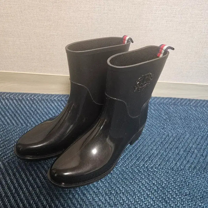 [BUNJANG] Tommy Hilfiger Rain Boots / 타미힐피거 블랙 레인부츠 6M (230)
