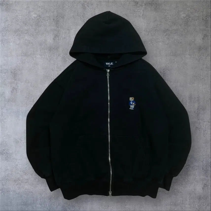 [SOLD OUT] 예일 스몰 로고 블랙 미니멀 후드 집업