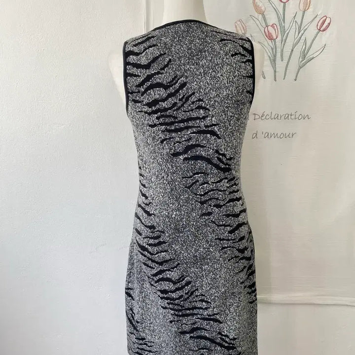 [BUNJANG] Morgan Black Leopard Print Sleeveless Dress / 모르간 블랙 호피 패턴 슬리브리스 원피스 170