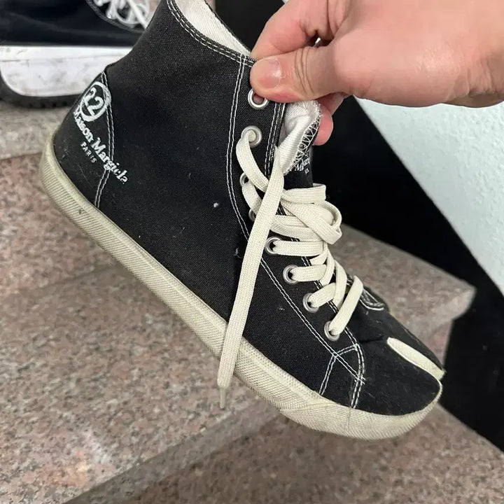 [BUNJANG] Maison Margiela Tabi High Sneakers Black Size 41 / 메종 마르지엘라 타비 하이 스니커즈 블랙 41