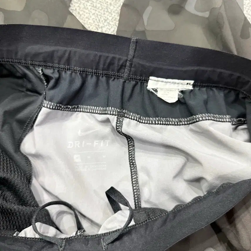 [BUNJANG] Nike Dri-FIT Swift Flex Camo Jogger Pants / M 나이키 드라이핏 러닝 스위프트 플렉스 카모 조거 팬츠 바지