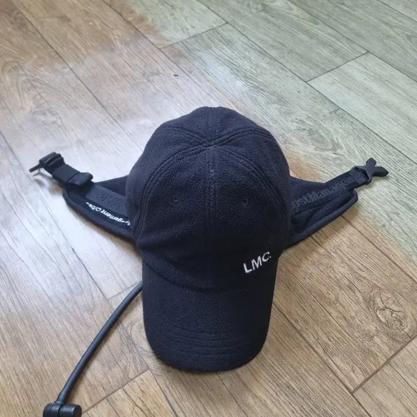 [BUNJANG] LMC Fleece Earflap Cap / LMC 후리스 이어플랩 캡