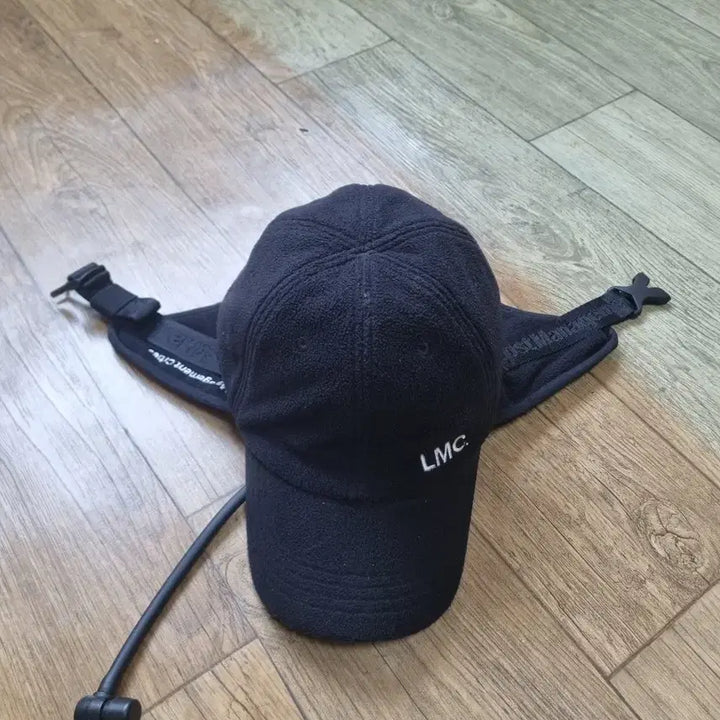 [BUNJANG] LMC Fleece Earflap Cap / LMC 후리스 이어플랩 캡