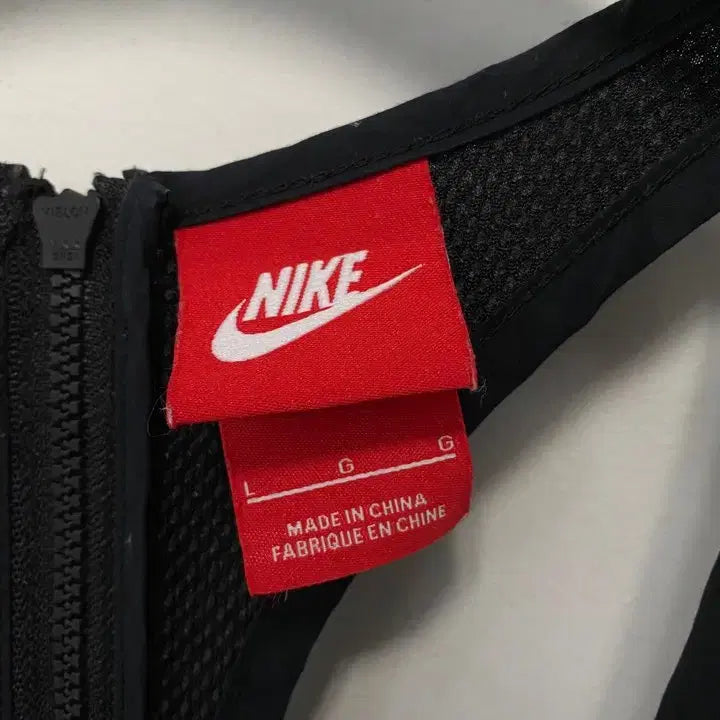 [BUNJANG] Nike Vintage Punch Pattern Bodysuit / 빈티지 NIKE 펀칭 패턴 바디수트