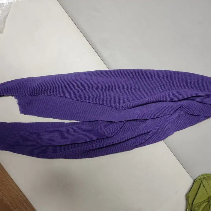 [BUNJANG] Purple Pleated Scarf / 보라색 기계 주름 스카프