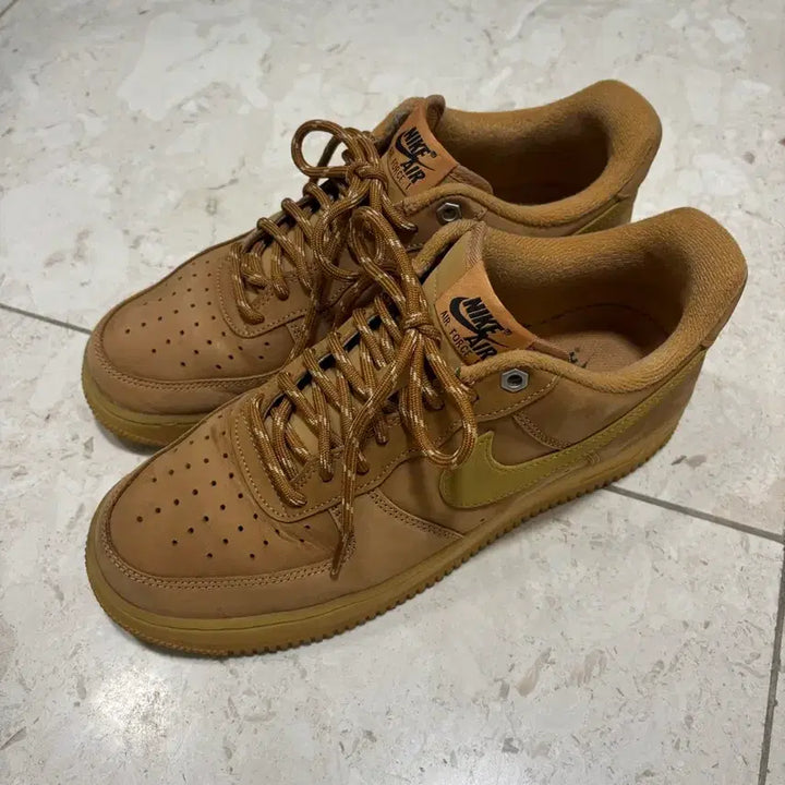 [SOLD OUT] 나이키 된장포스 275