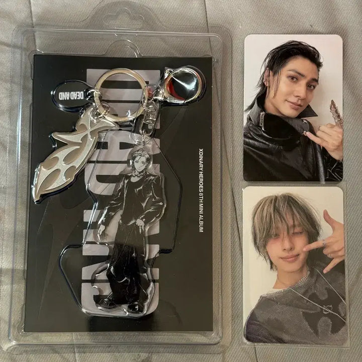 [BUNJANG] XDINARY HEROES Gaon Album Keyring / 엑스디너리 히어로즈 가온 키링 앨범