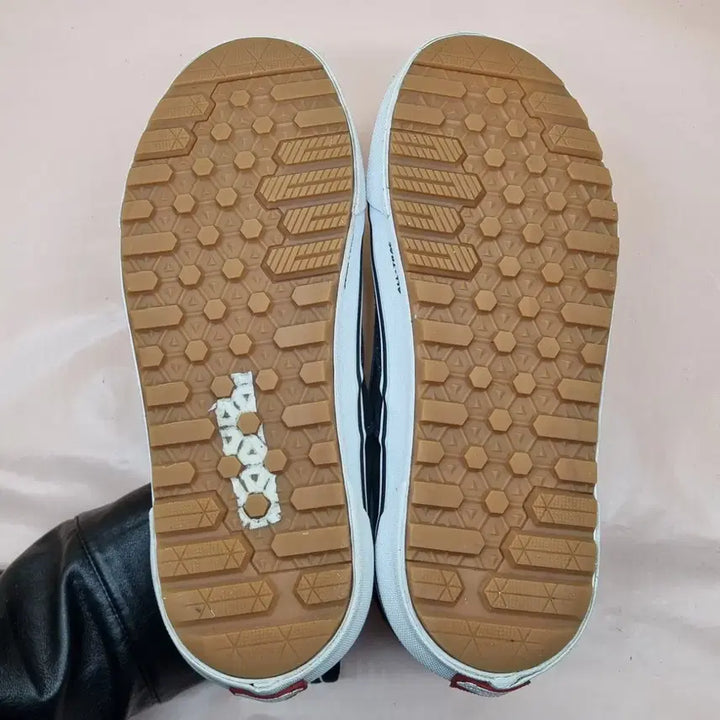 [BUNJANG] Vans Old Skool MTE Waterproof Sneakers (Men) 260 / 반스 MTE 올드스쿨 워터프루프 남성 스니커즈 260