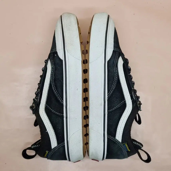[BUNJANG] Vans Old Skool MTE Waterproof Sneakers (Men) 260 / 반스 MTE 올드스쿨 워터프루프 남성 스니커즈 260