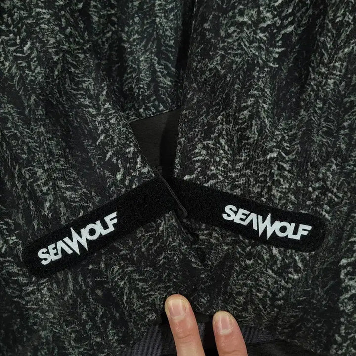 [BUNJANG] SEAWOLF Marine Black Green Realtree Camo Logo Patch Gore Jacket / SEAWOLF 시울프 마린 블랙 그린 리얼트리패턴 위장 로고 암패치 고어