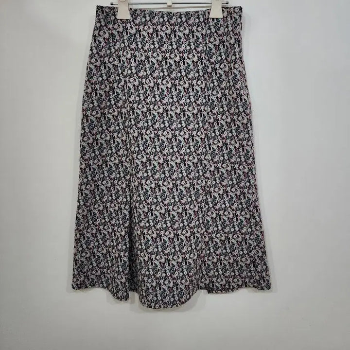 [BUNJANG] Mine Floral A-Line Long Skirt / 마인 플라워 A라인 롱 스커트