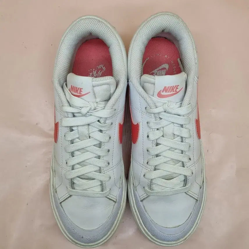 [BUNJANG] Nike Court Legacy Lift Sneakers (230) / 나이키 코트 레거시 리프트 운동화230