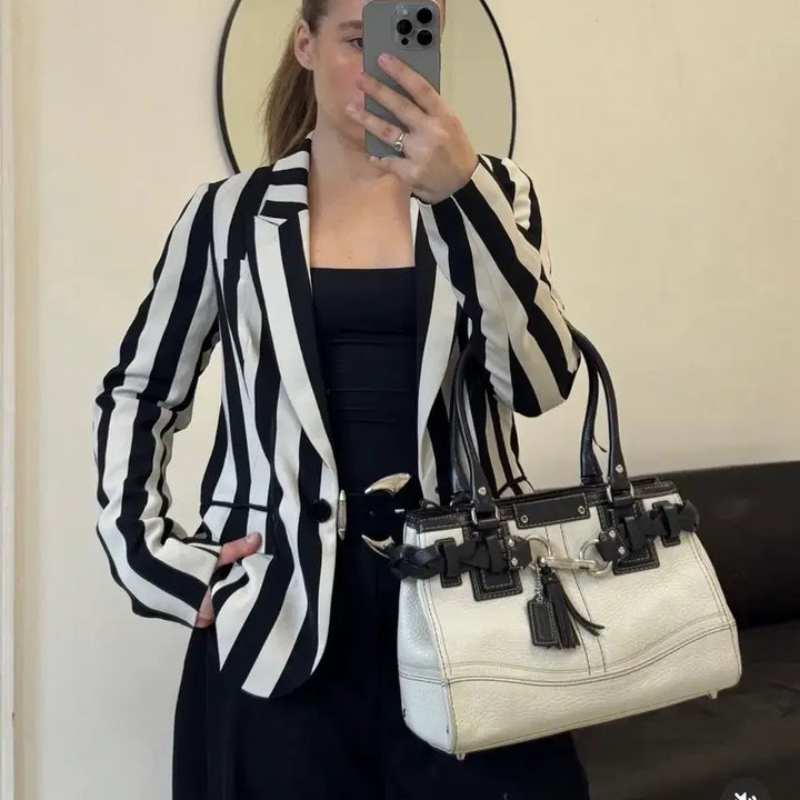 [BUNJANG] Coach Ivory Buckle Leather Shoulder Bag / 코치 아이보리 버클 가죽 숄더백