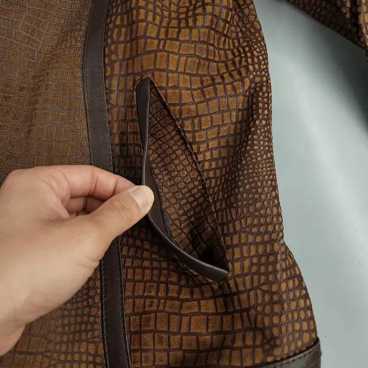 [BUNJANG] ROBO Brown Beige Snake Embossed Leather Jacket / ROBO 로보 브라운 베이지 배색 뱀피 스네이크 램스킨 양가죽 레더자켓