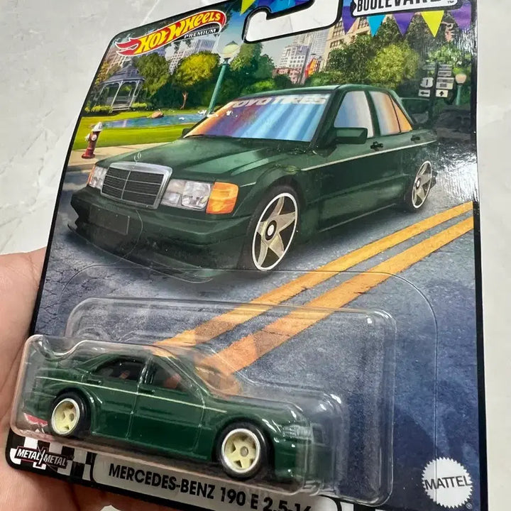 [BUNJANG] Hot Wheels Premium Mercedes-Benz 190E Diecast Car / 핫휠 프리미엄 벤츠190e 판매합니다