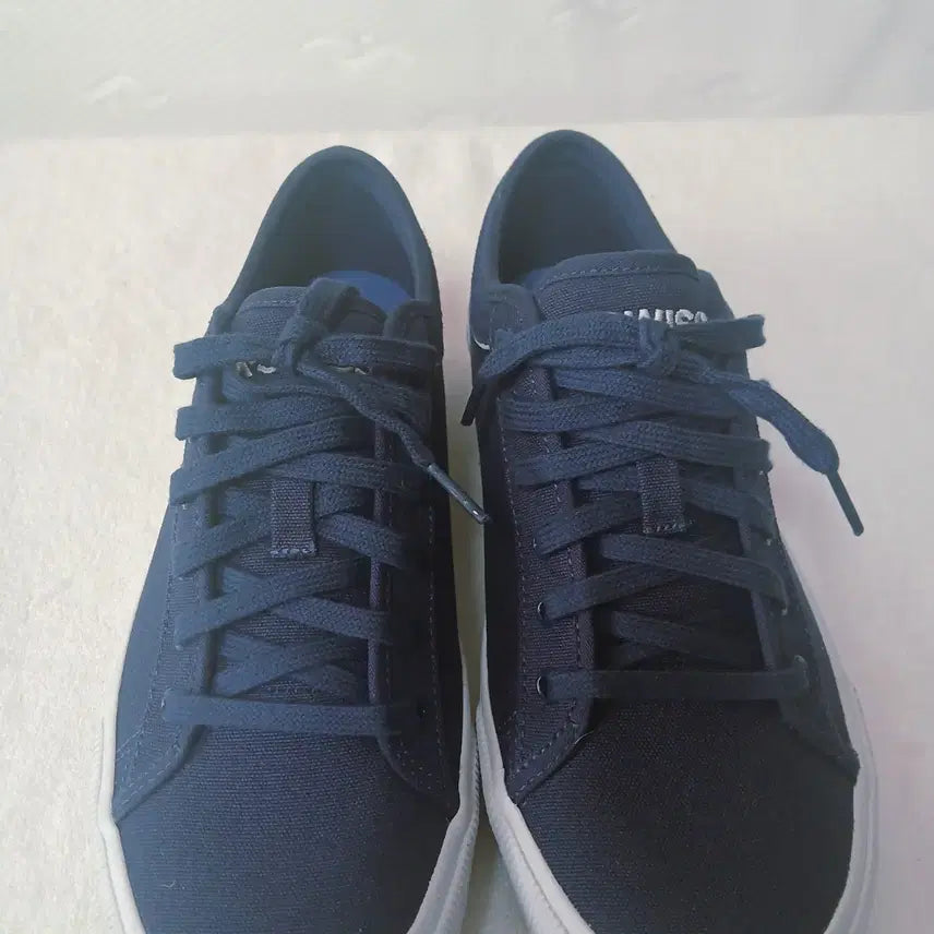 [SOLD OUT] (56) 케이스위스 스니커즈 250mm