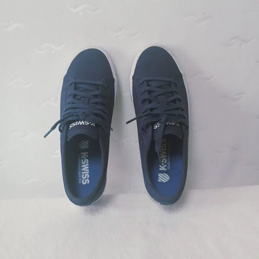 [SOLD OUT] (56) 케이스위스 스니커즈 250mm