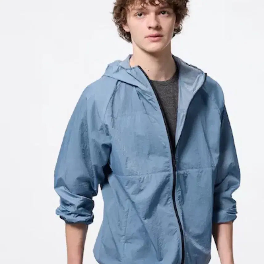 [BUNJANG] Louis Vuitton Pocketable Light Nylon Jacket Windbreaker / [L]GU포켓터블 라이트 나일론 재킷 바람막이