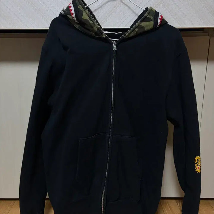 [BUNJANG] BAPE First Camo Second Shark Full Zip Hoodie / 베이프 퍼스트 카모 세컨드 샤크 풀 집업 후드