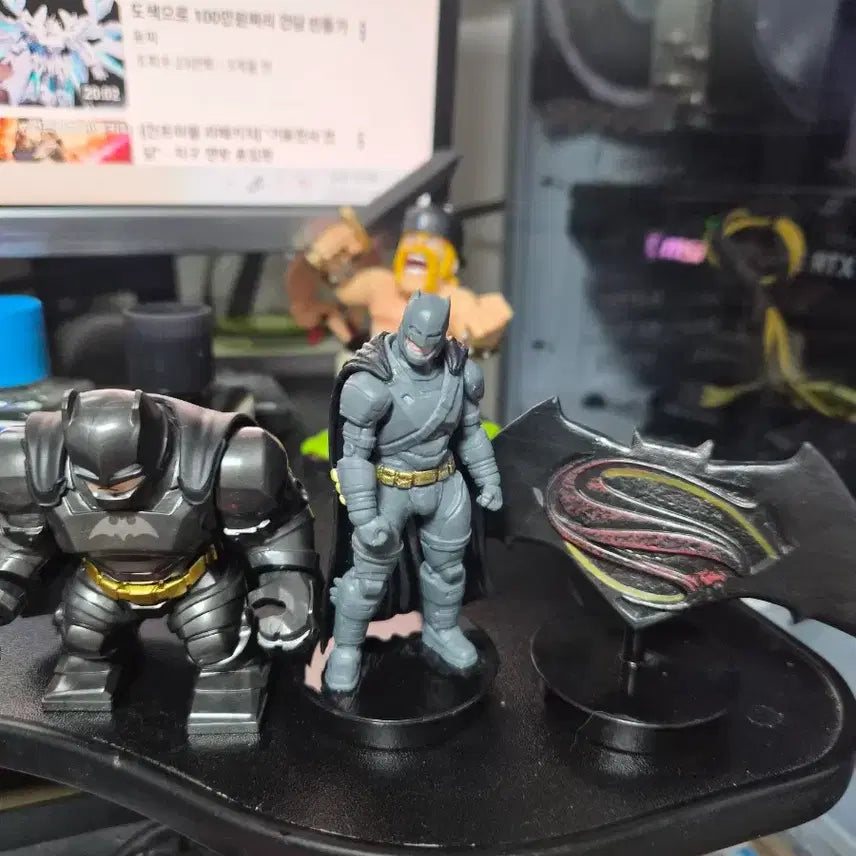 [BUNJANG] Armored Batman Figure / 아머드 배트맨 피규어