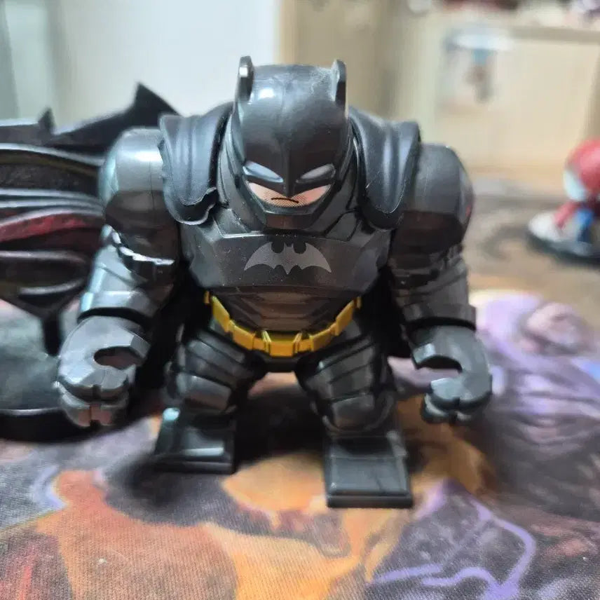 [BUNJANG] Armored Batman Figure / 아머드 배트맨 피규어