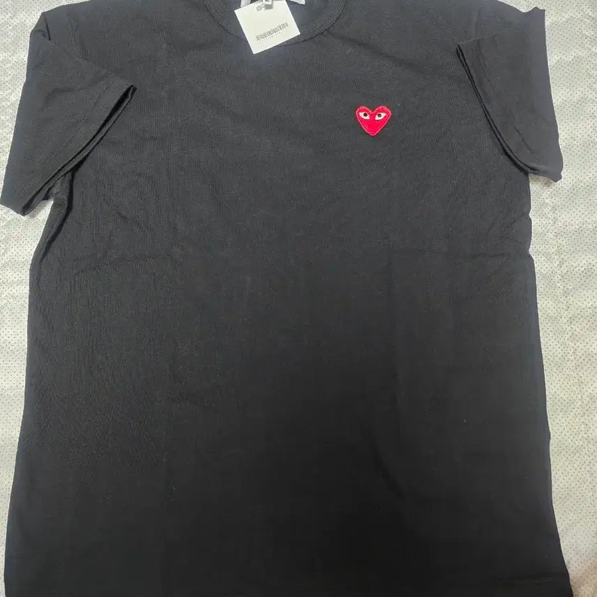 [BUNJANG] Comme des Garçons PLAY Black Heart Short Sleeve T-Shirt XL / 꼼데가르송 플레이 검정 하트 반팔티 XL