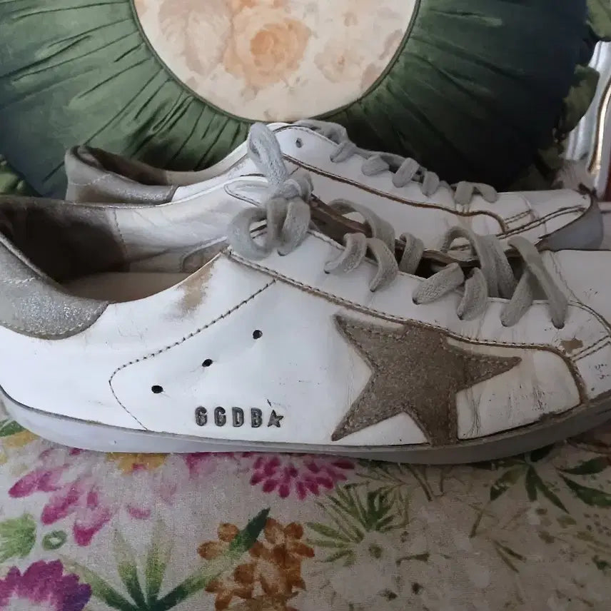 [BUNJANG] Golden Goose White Sneakers / 골든구스 화이트 스니커즈 Ggdb