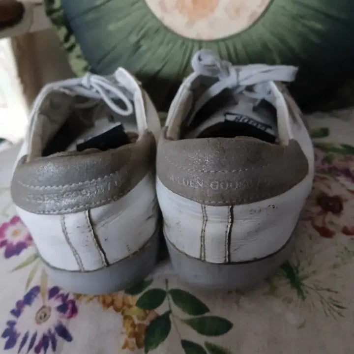 [BUNJANG] Golden Goose White Sneakers / 골든구스 화이트 스니커즈 Ggdb