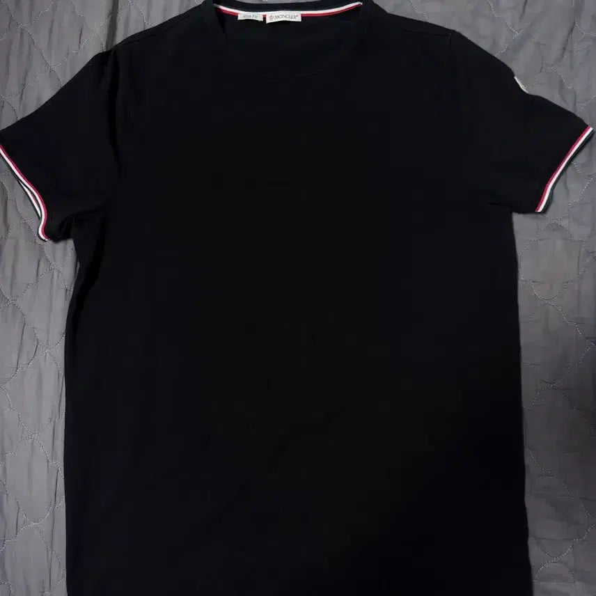 [BUNJANG] Moncler T-Shirt / 몽클레어 반팔