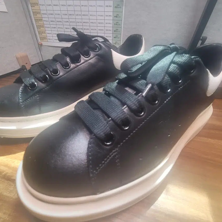 [BUNJANG] Alexander McQueen Oversized Sole Sneakers / 알렉산더 맥퀸 오버솔 스니커즈 (42)270~275 팝니다.