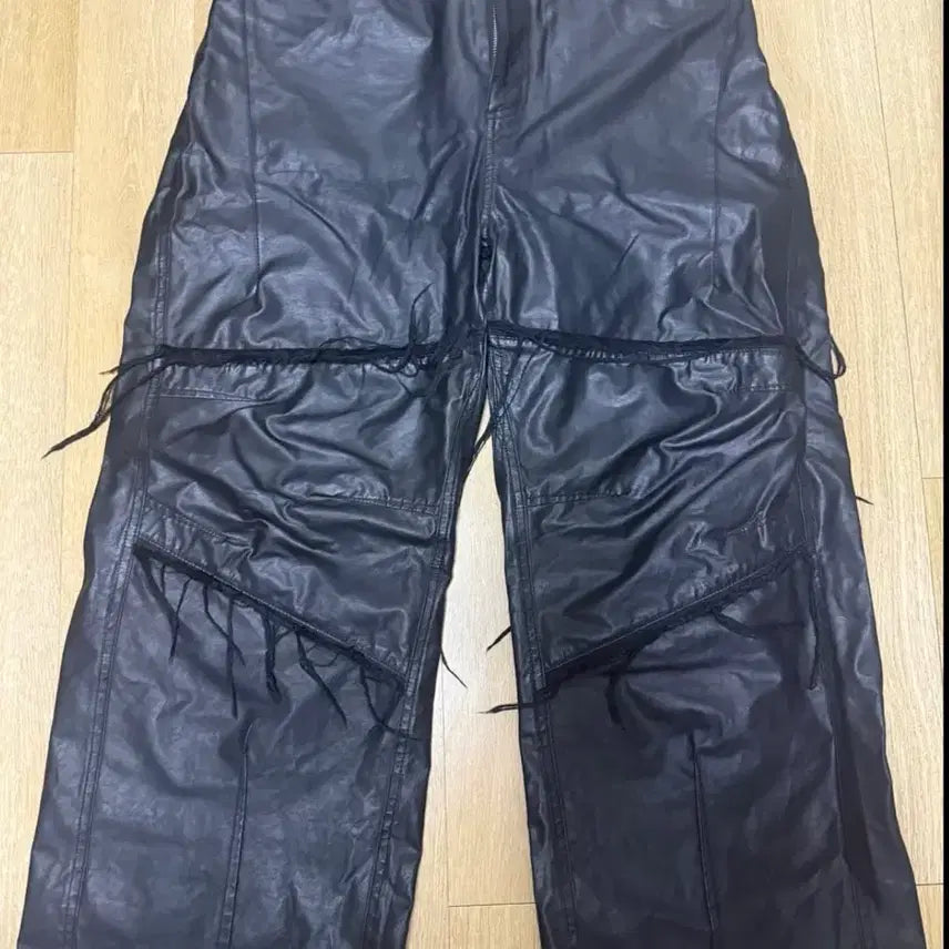 [BUNJANG] EP.6 SYNOPSIS 01 Trousers Black / EP.6 SYNOPSIS 01 TROUSERS  black