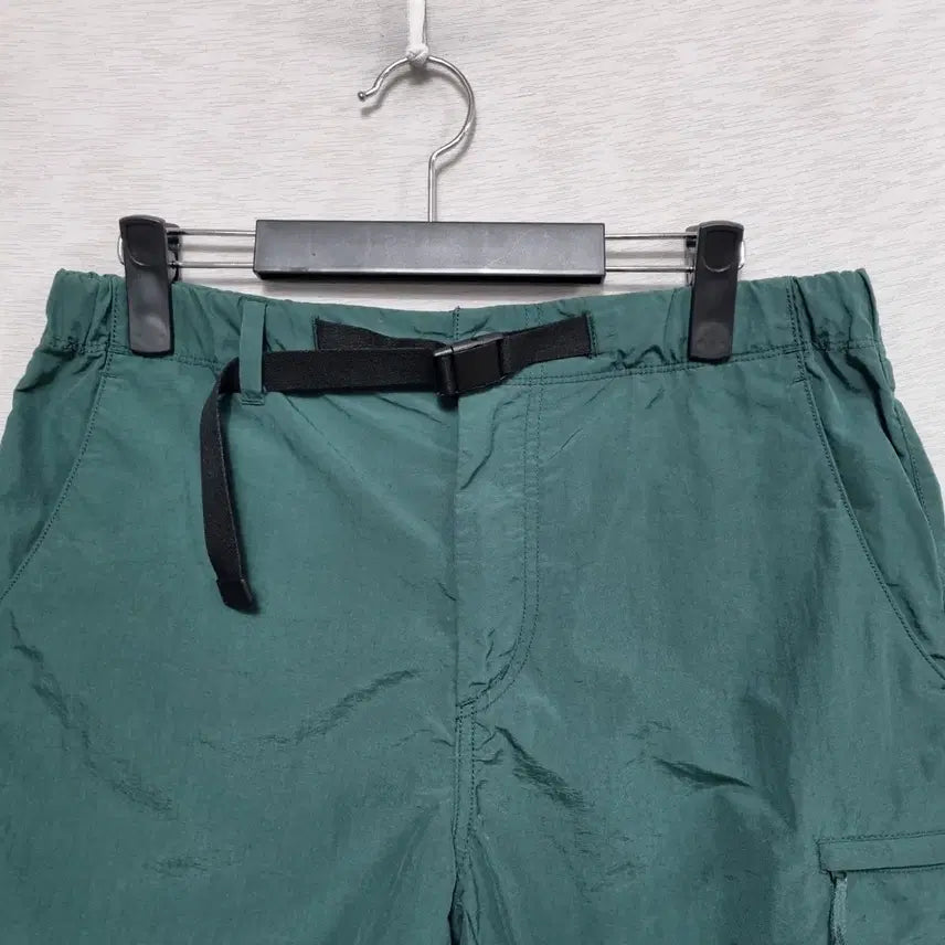 [BUNJANG] Uniqlo Nylon Cargo Shorts M / 유니클로 나일론 반바지 남31-32인치ㅡ0429