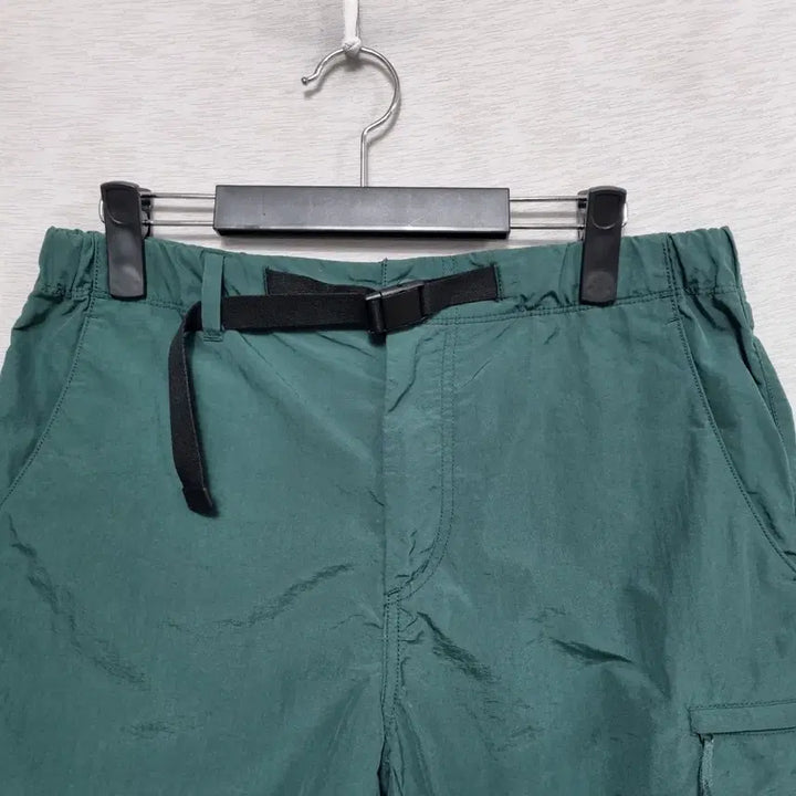 [BUNJANG] Uniqlo Nylon Cargo Shorts M / 유니클로 나일론 반바지 남31-32인치ㅡ0429