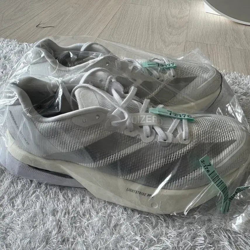 [BUNJANG] Adidas Adizero Boston 13 Running Shoes (235 Size) / 아디다스 아디제로 보스턴13 /235사이즈 판매해요(세탁완료)