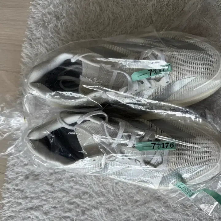 [BUNJANG] Adidas Adizero Boston 13 Running Shoes (235 Size) / 아디다스 아디제로 보스턴13 /235사이즈 판매해요(세탁완료)