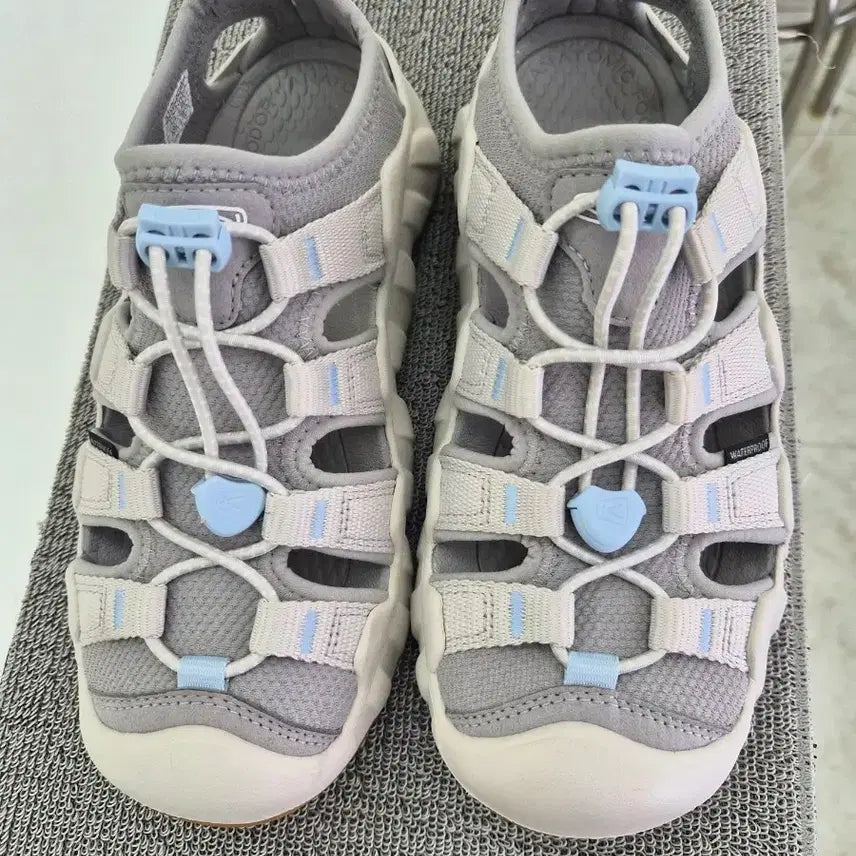 [BUNJANG] KEEN Newport H2 Waterproof Aqua Sandals Grey / KEEN 킨 워터프루프 아쿠아 샌들 그레이