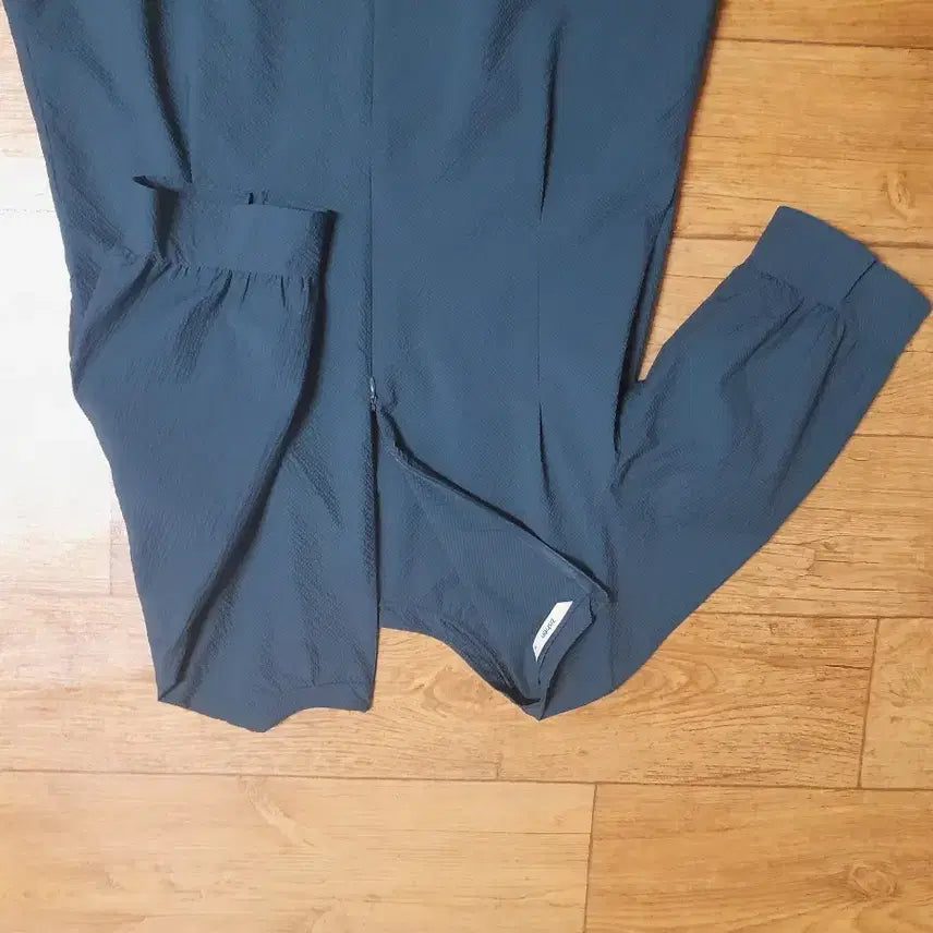 [BUNJANG] JISEN Seersucker Blouse / 지센 시어서커 블라우스