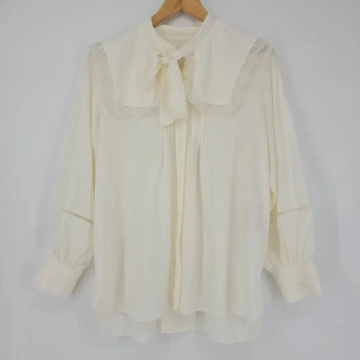 [BUNJANG] The AtG Lace Collar Ribbon Blouse Ivory / The AtG 레이스 칼라 리본 블라우스 아이보리 77 [B30840]